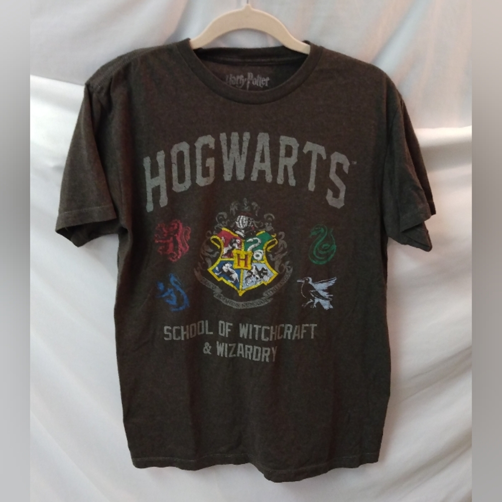 Harry Potter grey T-shirt. Size M. Straight cut. Good used condition.